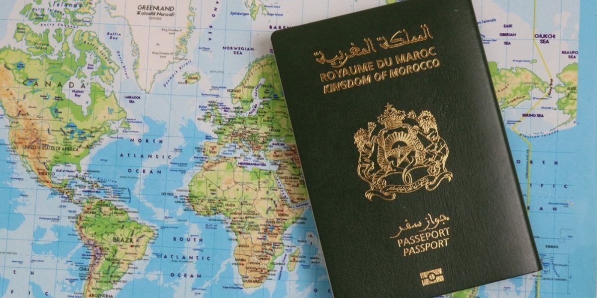 Passeport marocain background